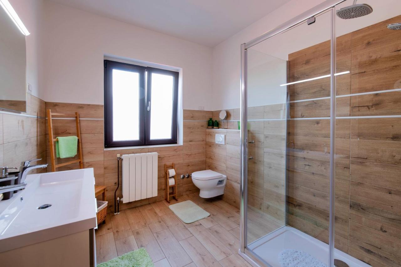 Villa Margerita With Private Pool, Yard And Parking Kaštelir Zewnętrze zdjęcie