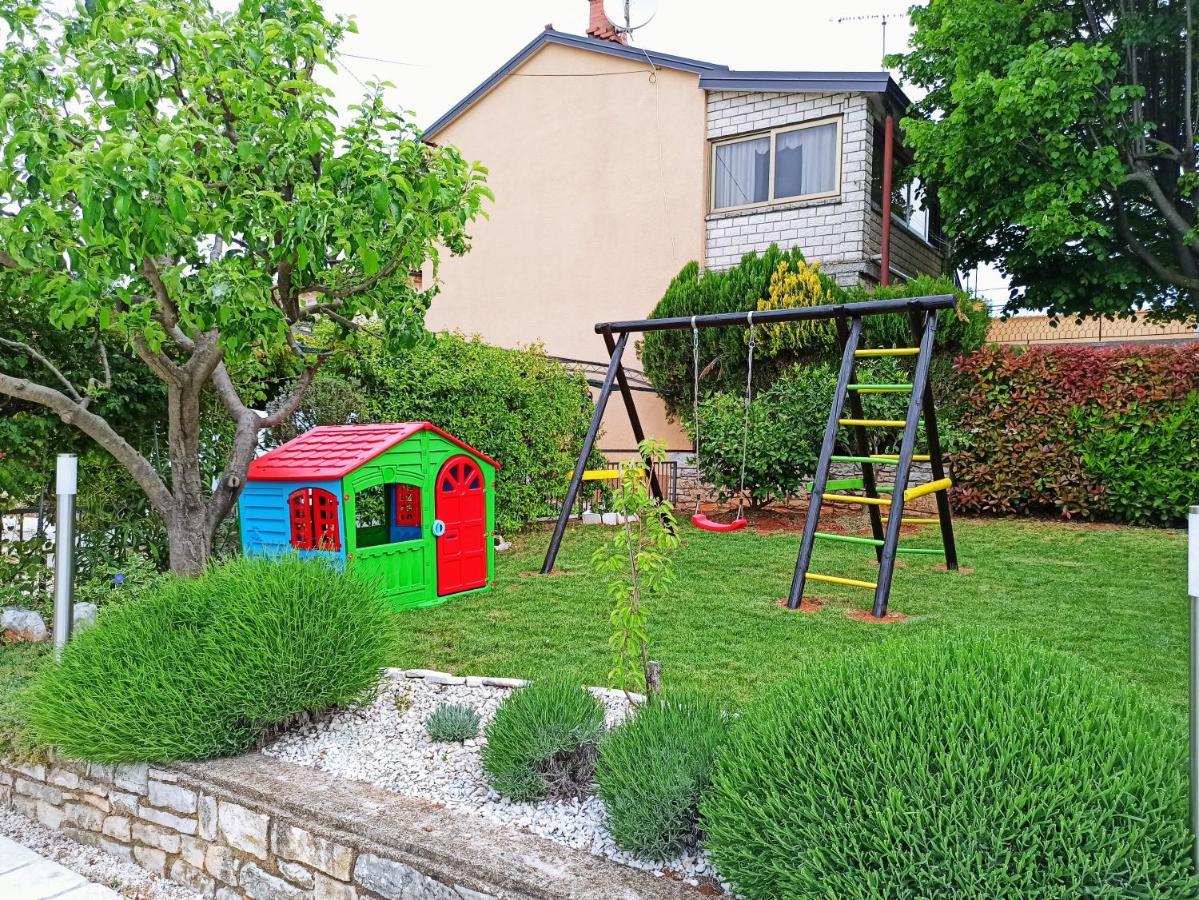 Villa Margerita With Private Pool, Yard And Parking Kaštelir Zewnętrze zdjęcie